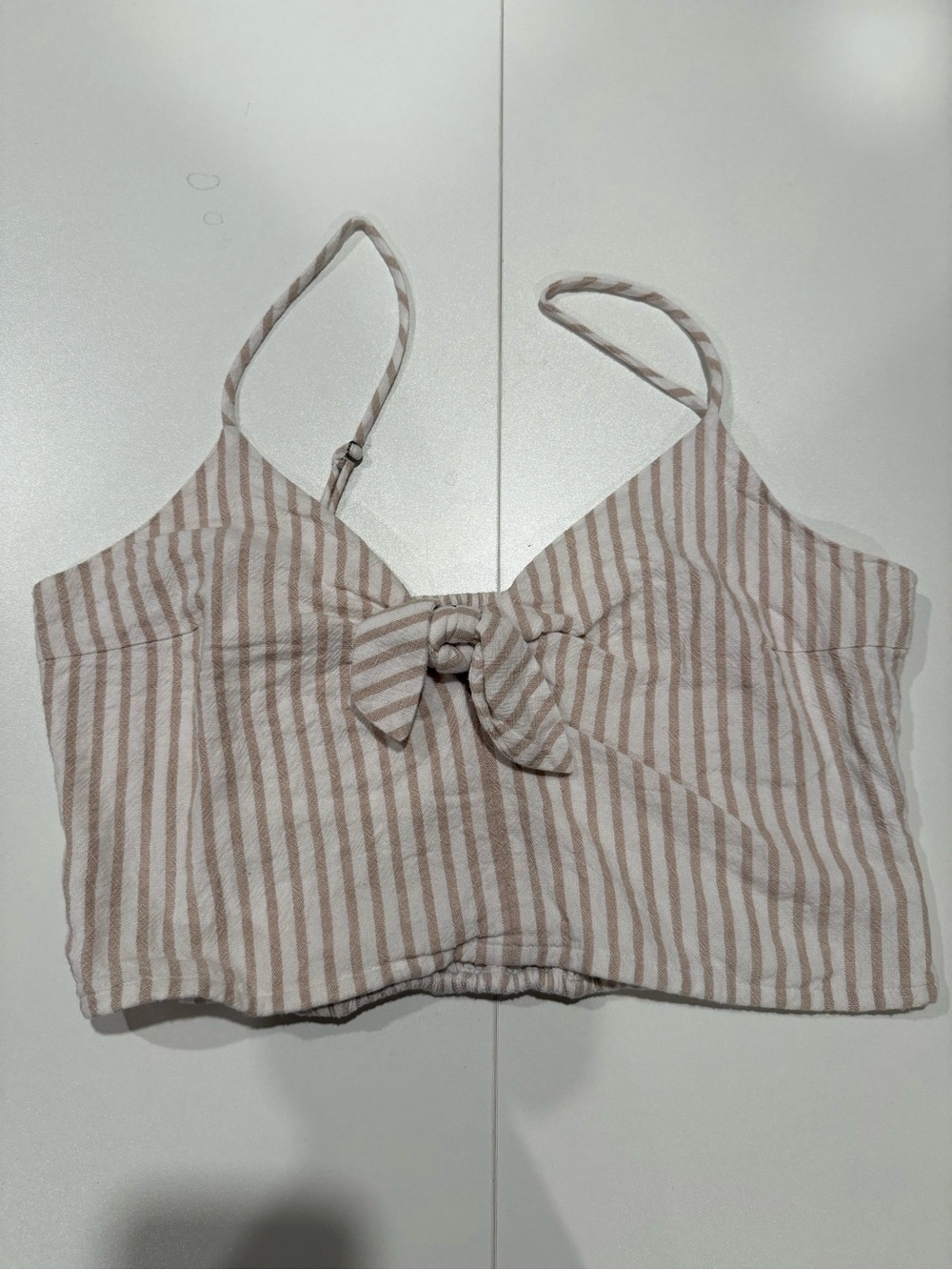 Abercrombie & Fitch Striped Tie-Front Cropped Cami - Beige & White